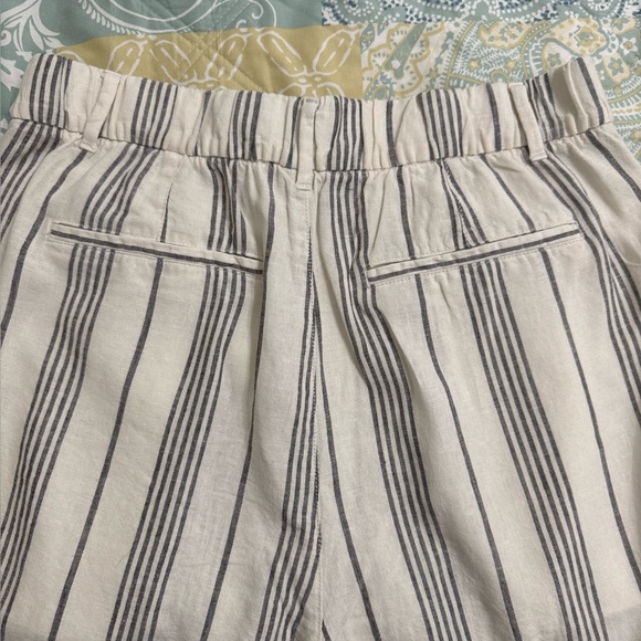 Striped Old Navy High-Waisted Linen-Blend Cropped Wide-Leg Pants Medium - Picture 9 of 10